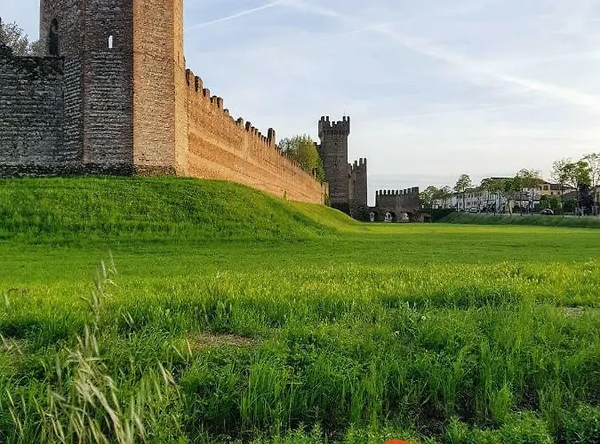 Citta' Murata Vandrerhjem Montagnana (Veneto)