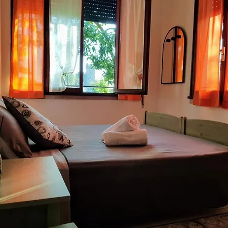 Citta' Murata Hostel *